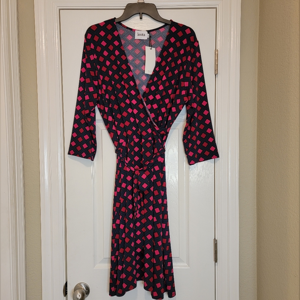 Leota, dress with tie belt, black with red and pink squares, size 2XL